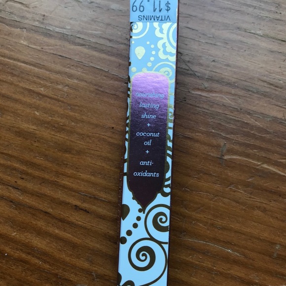 Pacifica natural minerals lip gloss - Picture 2 of 4